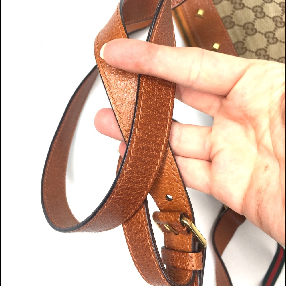 Authentic Gucci brown monogram crossbody bag - Picture 8 of 16